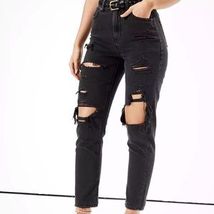 American Eagle High-rise Mom Jeans